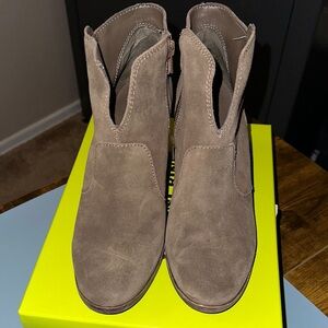 Gianni Bini Milner Grey-Brown Ankle Booties